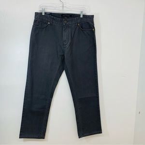 Tommy Hilfiger Jeans Men Size 33x30  Measures 33x29 New Gray